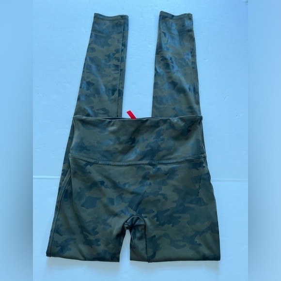 Spanx Camo Green Leggings Size Small *See dimensions - Picture 1 of 8